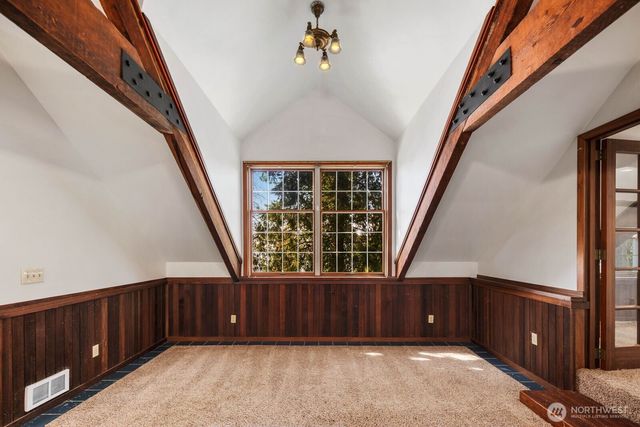 905 S 270th Street, Des Moines, WA 98198