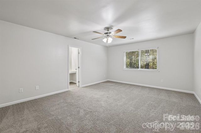 7030 Huntsmaster Drive, Charlotte, NC 28277