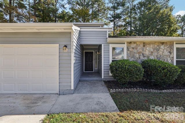 7030 Huntsmaster Drive, Charlotte, NC 28277