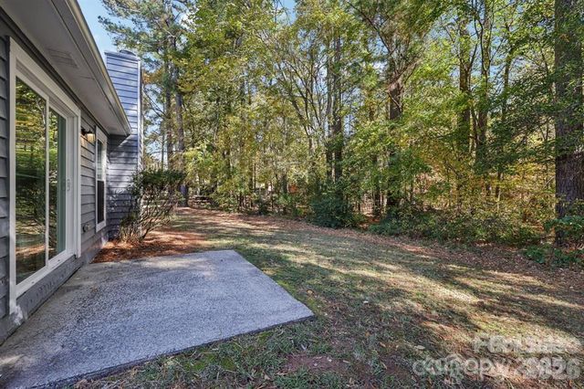 7030 Huntsmaster Drive, Charlotte, NC 28277