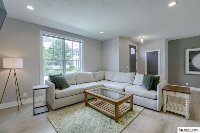 583 Blue Sage Boulevard, Lincoln, NE 68521