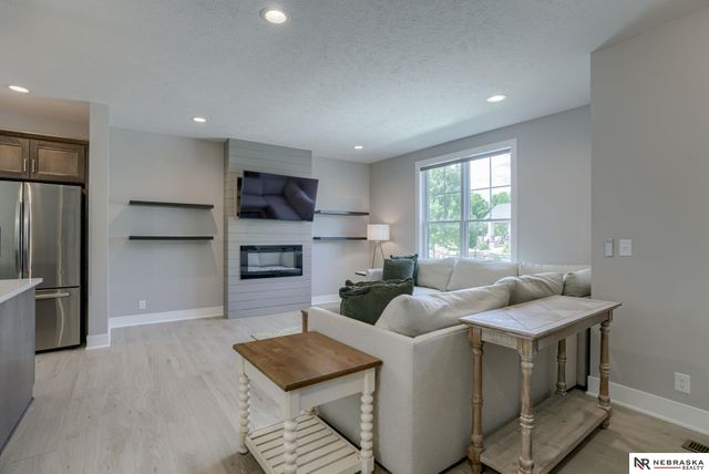 583 Blue Sage Boulevard, Lincoln, NE 68521