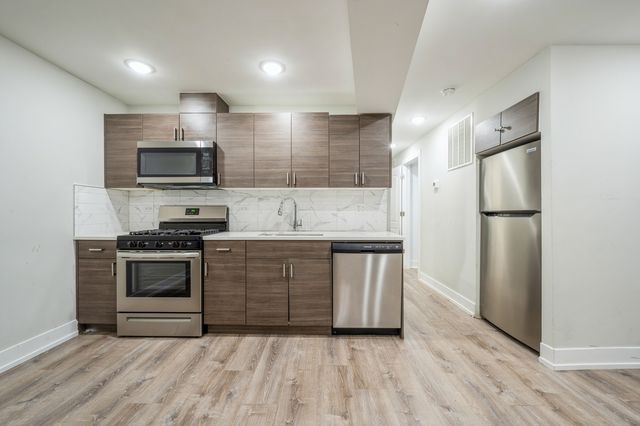2237 S Sacramento Avenue G, Chicago, IL 60623