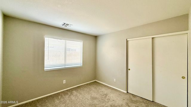 1045 E NARDINI Street, San Tan Valley, AZ 85140