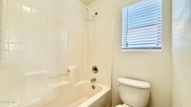 1045 E NARDINI Street, San Tan Valley, AZ 85140