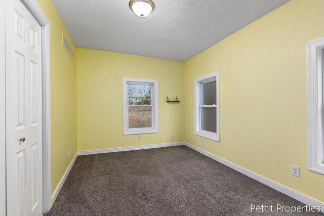 172 New Street, Galesburg, MI 49053