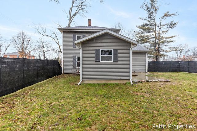 172 New Street, Galesburg, MI 49053