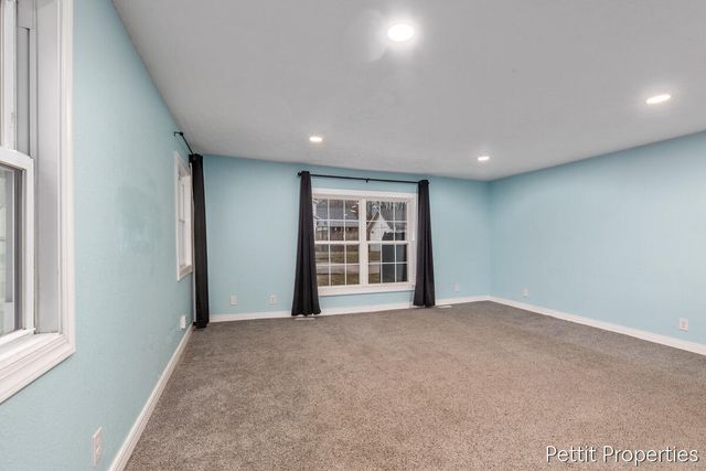 172 New Street, Galesburg, MI 49053