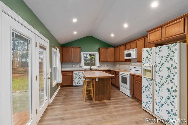 172 New Street, Galesburg, MI 49053