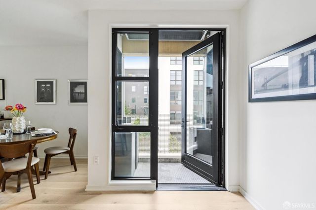 451 Donahue Street 418, San Francisco, CA 94124