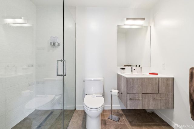 451 Donahue Street 418, San Francisco, CA 94124