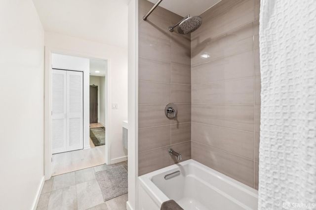 451 Donahue Street 418, San Francisco, CA 94124