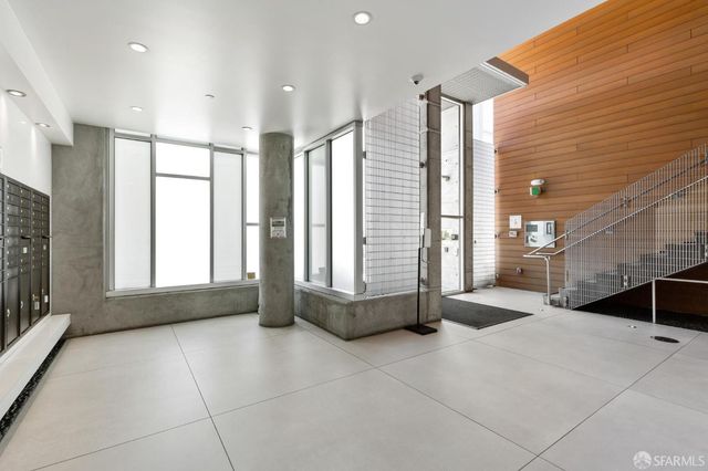 451 Donahue Street 418, San Francisco, CA 94124