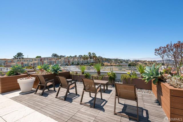 451 Donahue Street 418, San Francisco, CA 94124