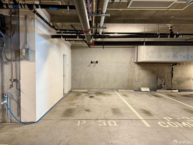 451 Donahue Street 418, San Francisco, CA 94124