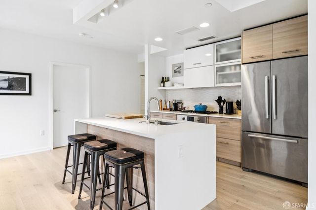 451 Donahue Street 418, San Francisco, CA 94124