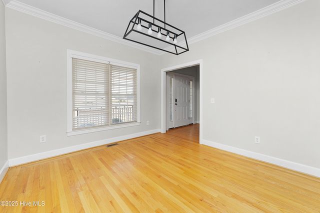 804 Treyburn Circle, Greenville, NC 27858