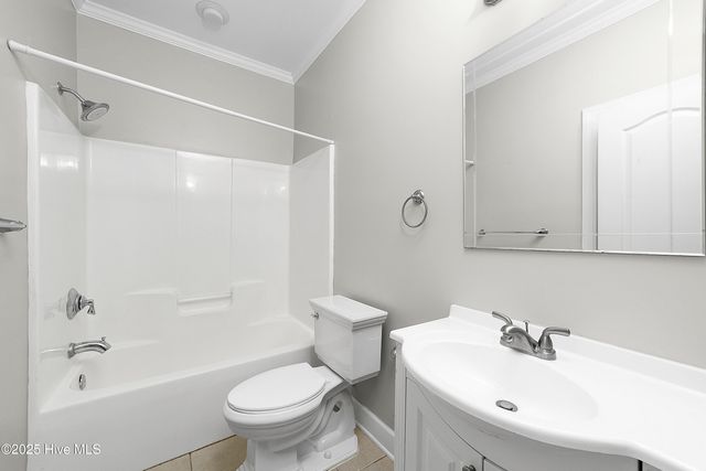 804 Treyburn Circle, Greenville, NC 27858