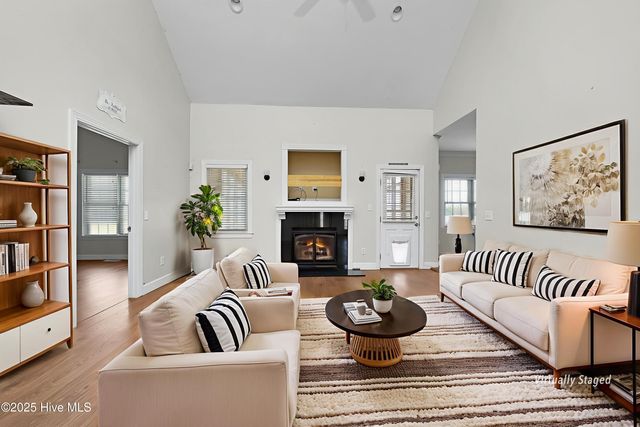 804 Treyburn Circle, Greenville, NC 27858