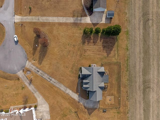 804 Treyburn Circle, Greenville, NC 27858