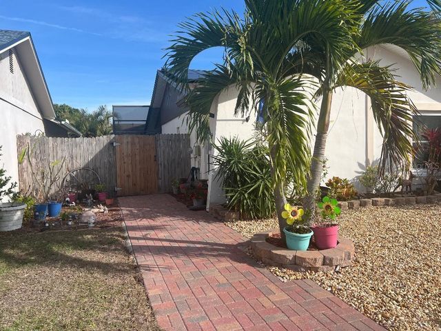 2009 SAN SEBASTIAN WAY S, Clearwater, FL 33763