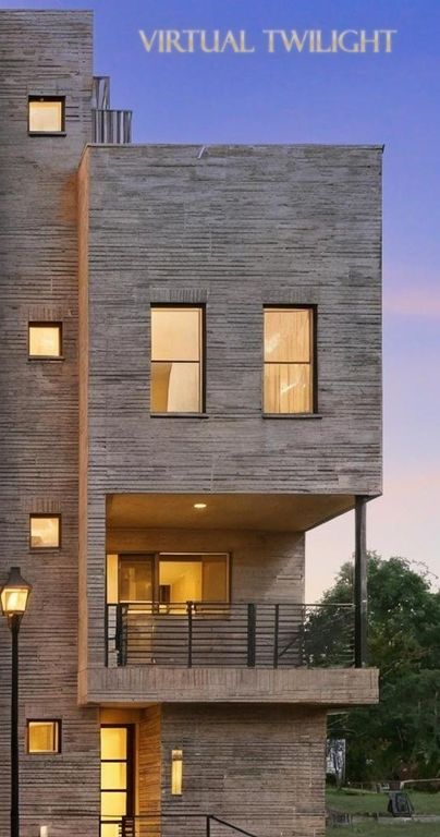 421 S Rayner Street, Fort Worth, TX 76111