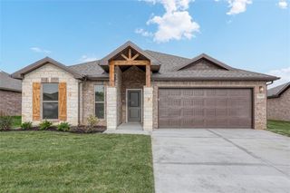 8357 Greentree Drive, Lenexa, KS 66227