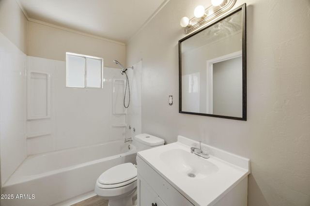 2060 WILDERNESS Drive, Overgaard, AZ 85933