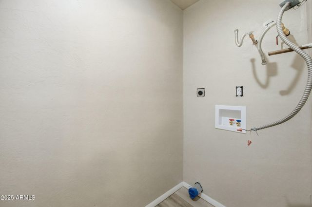 2060 WILDERNESS Drive, Overgaard, AZ 85933