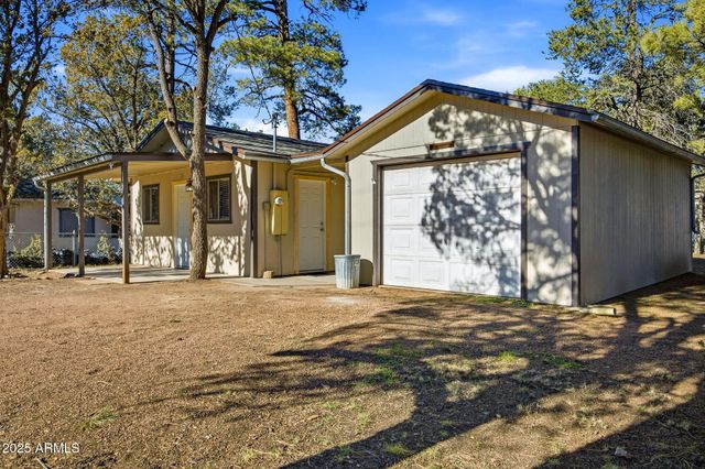 2060 WILDERNESS Drive, Overgaard, AZ 85933