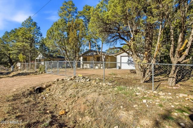2060 WILDERNESS Drive, Overgaard, AZ 85933