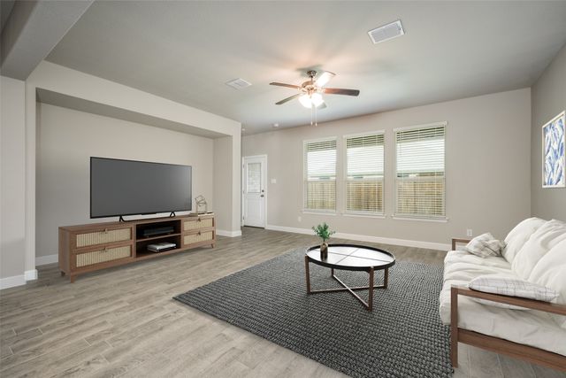 5242 Crystal Lake Avenue, Krum, TX 76249
