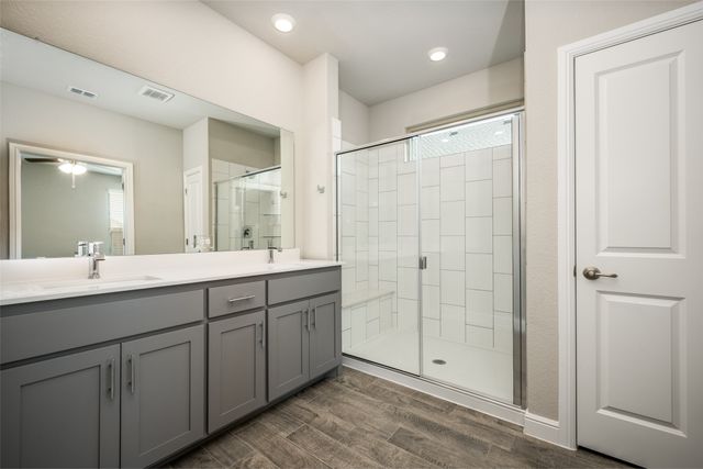 5242 Crystal Lake Avenue, Krum, TX 76249