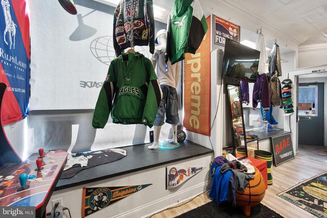 32 GAY ST, Phoenixville, PA 19460