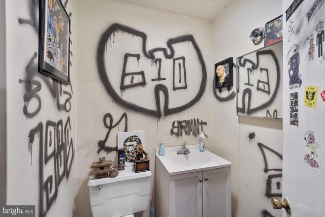 32 GAY ST, Phoenixville, PA 19460