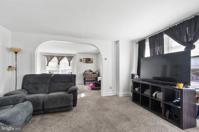 32 GAY ST, Phoenixville, PA 19460