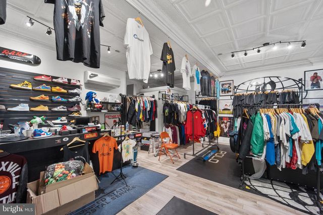 32 GAY ST, Phoenixville, PA 19460