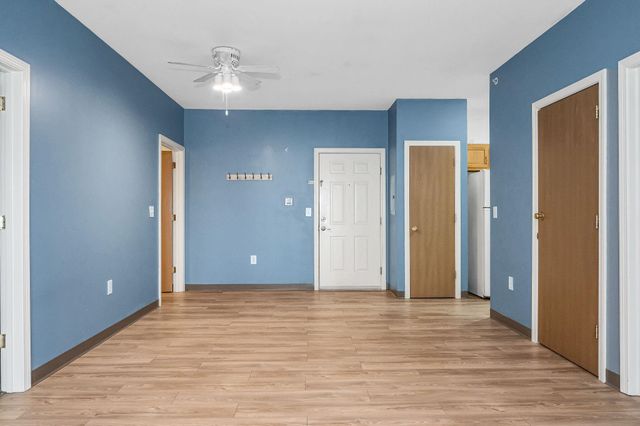 18 Harbor Ave Apt 410, Nashua, NH 03060