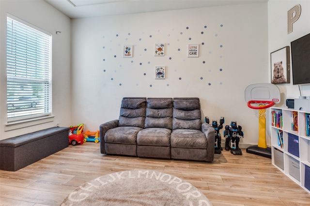 4539 English Maple Drive, Arlington, TX 76005