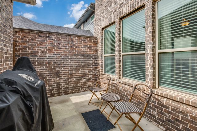 4539 English Maple Drive, Arlington, TX 76005