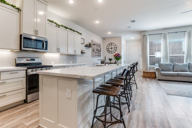 4539 English Maple Drive, Arlington, TX 76005