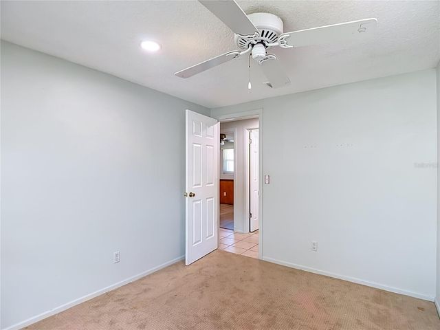 7916 WOODGROVE CIRCLE, Tampa, FL 33615