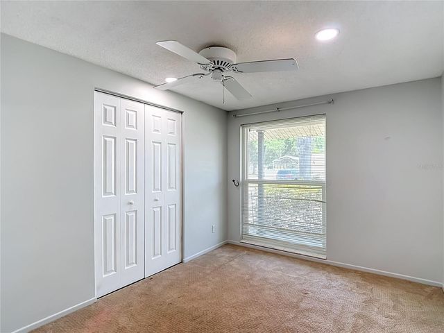7916 WOODGROVE CIRCLE, Tampa, FL 33615