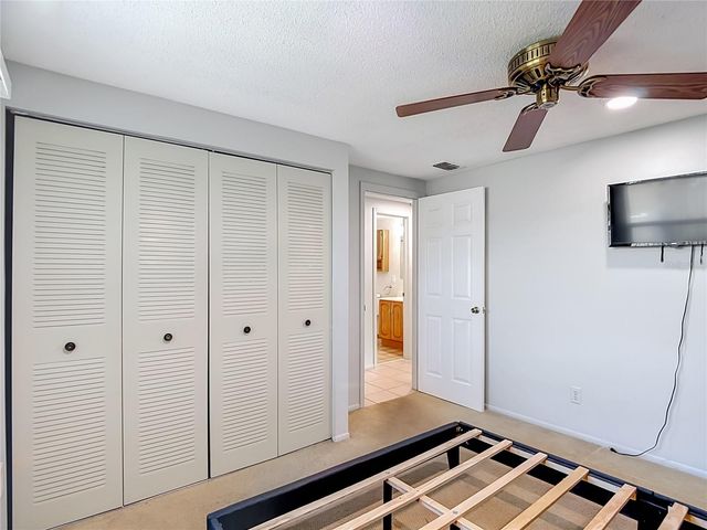 7916 WOODGROVE CIRCLE, Tampa, FL 33615