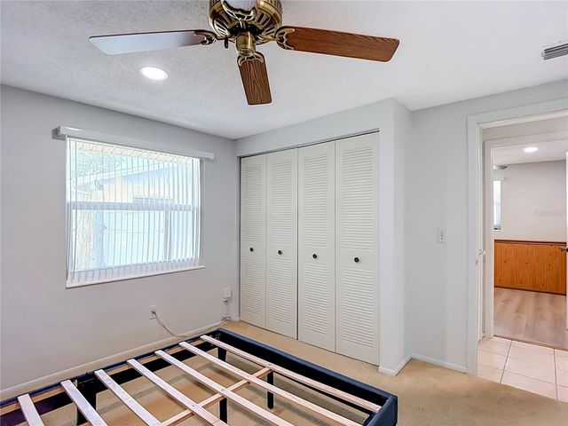 7916 WOODGROVE CIRCLE, Tampa, FL 33615