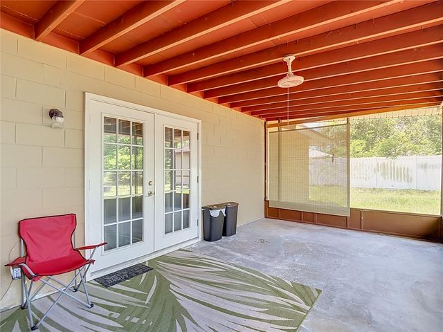 7916 WOODGROVE CIRCLE, Tampa, FL 33615