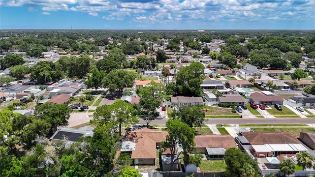 7916 WOODGROVE CIRCLE, Tampa, FL 33615