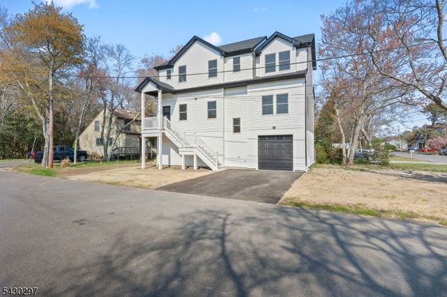 175 Brennan Concourse, Berkeley Twp., NJ 08721