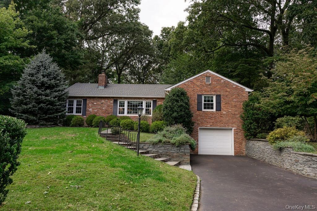 83 Christian Avenue, Stony Brook, NY 11790