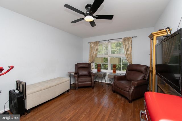149 HIDDEN DR, Blackwood, NJ 08012